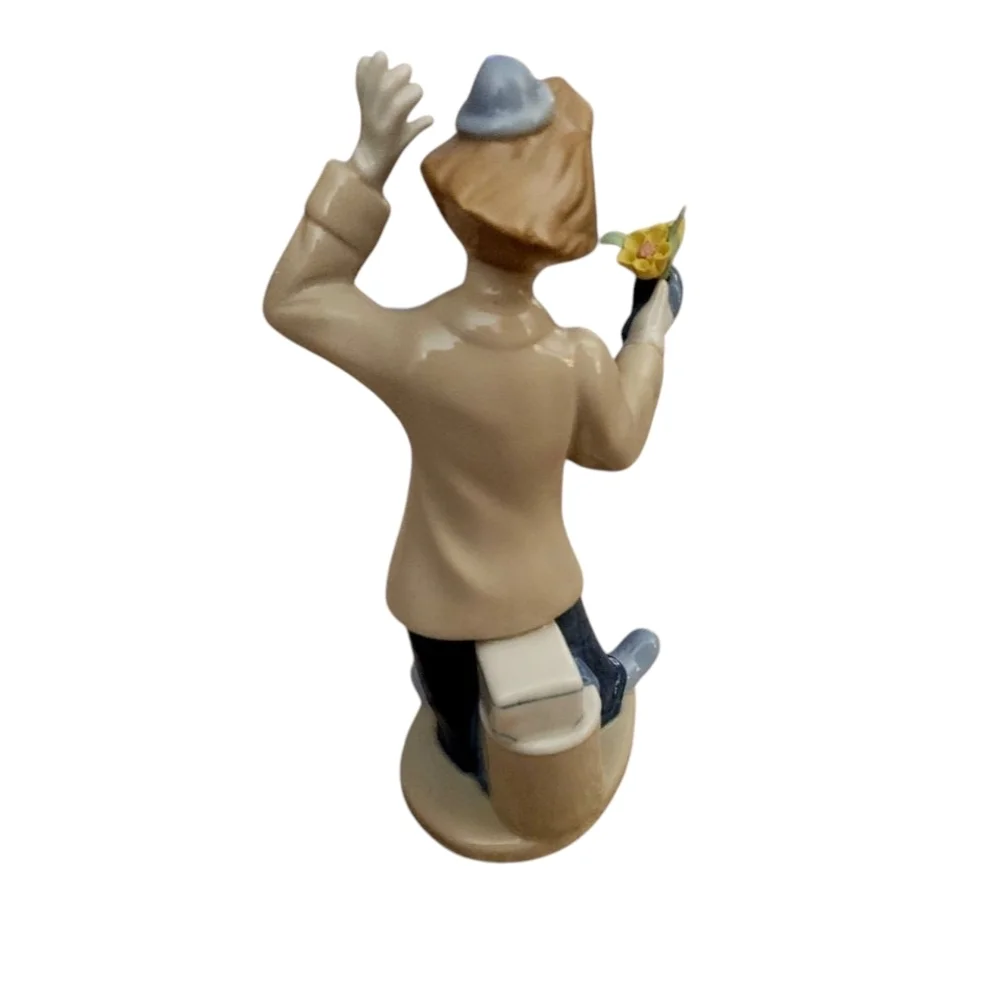 N/A charming porcelain